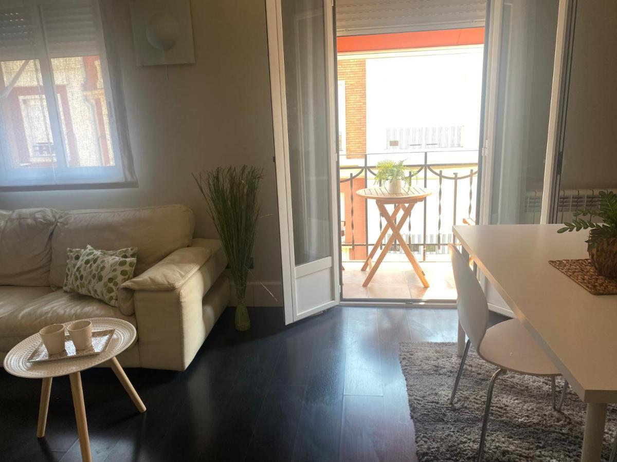 Apartamentos Logrono Centro, Tic Tac, Wifi エクステリア 写真