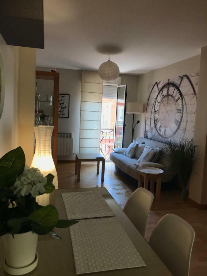 Apartamentos Logrono Centro, Tic Tac, Wifi エクステリア 写真